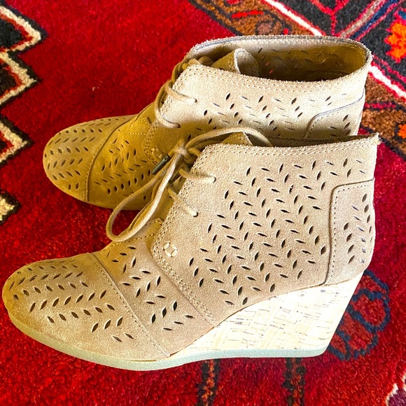Tom’s Moroccan Desert Wedge Boot - Picture 1 of 3